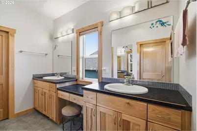3440 NE 40th Ct, Neotsu, OR 97364 - Photo 21