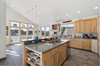 3440 NE 40th Ct, Neotsu, OR 97364 - Photo 5