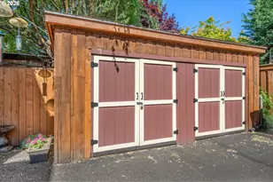 1027 NE Hancock St, Portland, OR 97212 - Photo 45