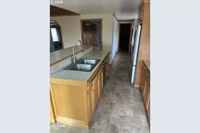 355 W Washington St, Athena, OR 97813 - Photo 13