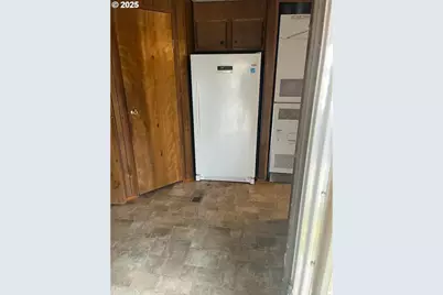 355 W Washington St, Athena, OR 97813 - Photo 17