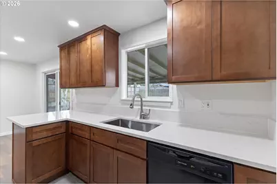 16820 SW Cambridge Ct, Beaverton, OR 97078 - Photo 11