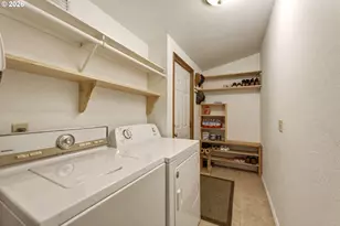 910 Cowl St, Milton-Freewater, OR 97862 - Photo 11