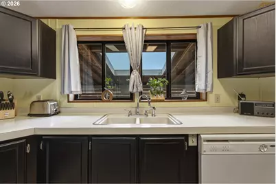 910 Cowl St #21, Milton-Freewater, OR 97862 - Photo 9