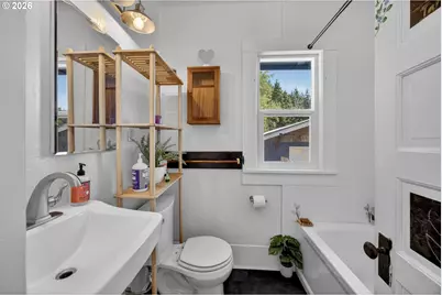 1421 Anderson Ave, Coos Bay, OR 97420 - Photo 21