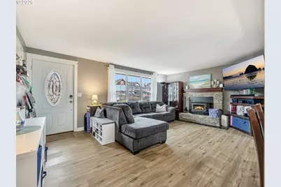 805 S King St, Seaside, OR 97138 - Photo 5