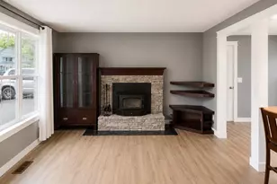 805 S King St, Seaside, OR 97138 - Photo 3