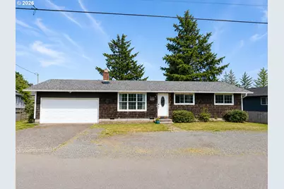 805 S King St, Seaside, OR 97138 - Photo 1