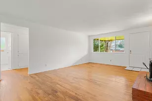 8331 SE Carnation St, Milwaukie, OR 97267 - Photo 9