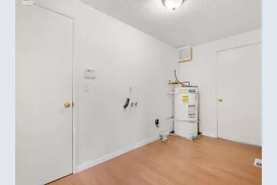 8331 SE Carnation St, Milwaukie, OR 97267 - Photo 25