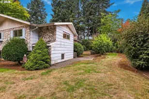 559 NE 167th Pl, Portland, OR 97230 - Photo 27