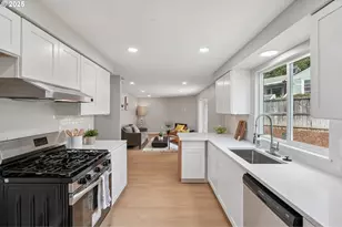 208 NE 106th St, Vancouver, WA 98685 - Photo 11