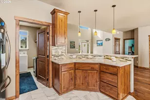 12594 McNeil Creek Rd, Eagle Point, OR 97524 - Photo 5