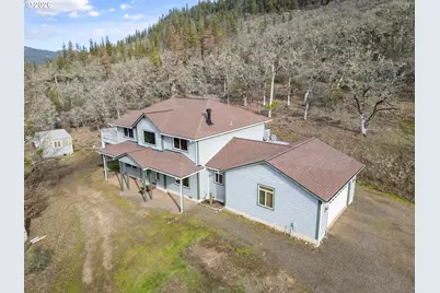 12594 McNeil Creek Rd, Eagle Point, OR 97524 - Photo 33