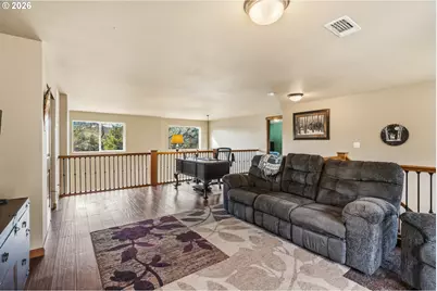 12594 McNeil Creek Rd, Eagle Point, OR 97524 - Photo 17