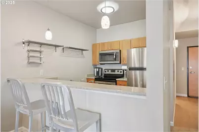 1125 NW 9th Ave #410, Portland, OR 97209 - Photo 17