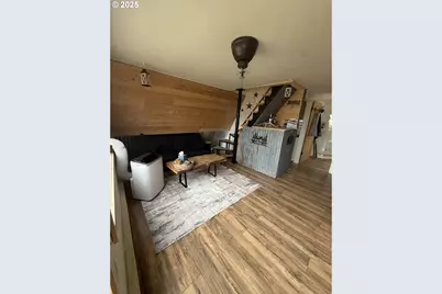 112 E State St, Ukiah, OR 97880 - Photo 5