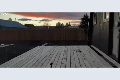 112 E State St, Ukiah, OR 97880 - Photo 19