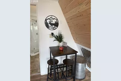 112 E State St, Ukiah, OR 97880 - Photo 3