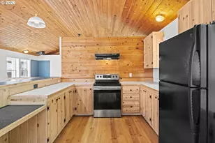 98629 Sitkum Ln, Myrtle Point, OR 97458 - Photo 13