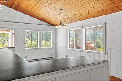 98629 Sitkum Ln, Myrtle Point, OR 97458 - Photo 7
