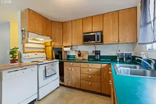 416 Glen Ave, Sutherlin, OR 97479 - Photo 13