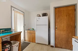 416 Glen Ave, Sutherlin, OR 97479 - Photo 15