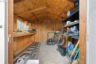 6815 N Smith St, Portland, OR 97203 - Photo 33