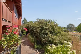 1732 W 23rd Ave, Eugene, OR 97405 - Photo 37