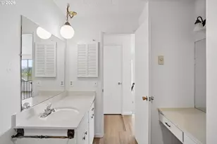 1732 W 23rd Ave, Eugene, OR 97405 - Photo 17