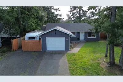 2040 20th St, Florence, OR 97439 - Photo 1