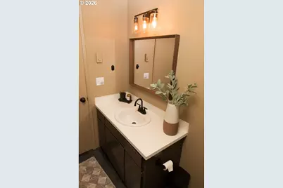 2040 20th St, Florence, OR 97439 - Photo 17