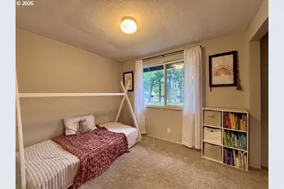 2040 20th St, Florence, OR 97439 - Photo 21