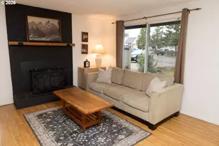 2040 20th St, Florence, OR 97439 - Photo 5