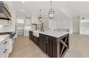 13806 NW 35th Ct, Vancouver, WA 98685 - Photo 5