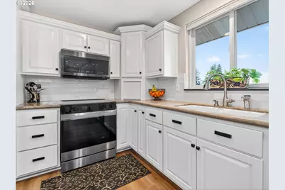 15379 SW Sunset Blvd, Sherwood, OR 97140 - Photo 17