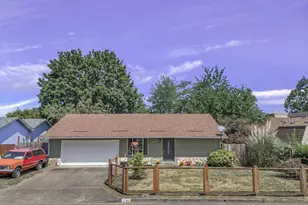 1585 NE 18th St, Gresham, OR 97030 - Photo 23