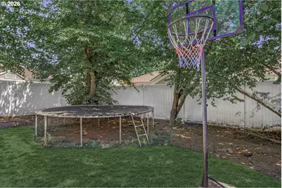 1585 NE 18th St, Gresham, OR 97030 - Photo 21