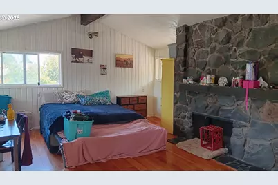 28393 Royal Ave, Eugene, OR 97402 - Photo 5