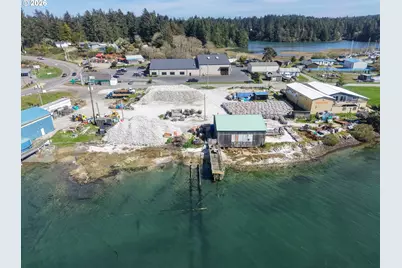 63234 Troller Rd, Coos Bay, OR 97420 - Photo 13