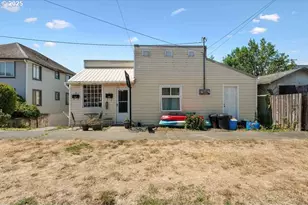 163 N Dean St, Coquille, OR 97423 - Photo 1