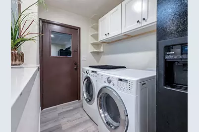 11425 SW Greenburg Rd, Tigard, OR 97223 - Photo 11