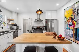 410 23rd St SE, Salem, OR 97301 - Photo 9