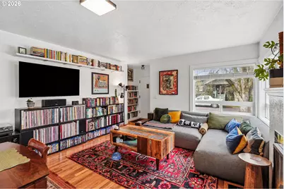 410 23rd St SE, Salem, OR 97301 - Photo 5