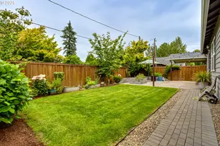 4452 Wendover St, Eugene, OR 97404 - Photo 25