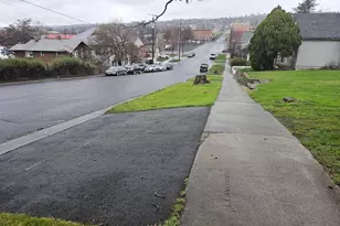 628 S Main St, Pendleton, OR 97801 - Photo 1