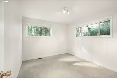 375 Fir Knoll Ln, Salem, OR 97317 - Photo 17