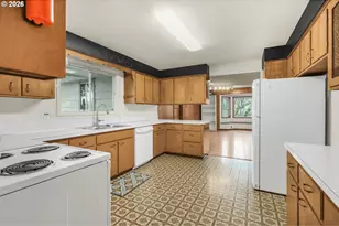 375 Fir Knoll Ln, Salem, OR 97317 - Photo 7