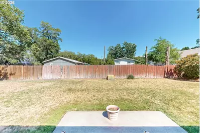 516 Rose St, Milton-Freewater, OR 97862 - Photo 23