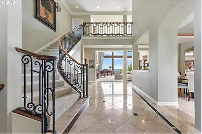 34160 SW Peaks View Dr, Hillsboro, OR 97123 - Photo 3